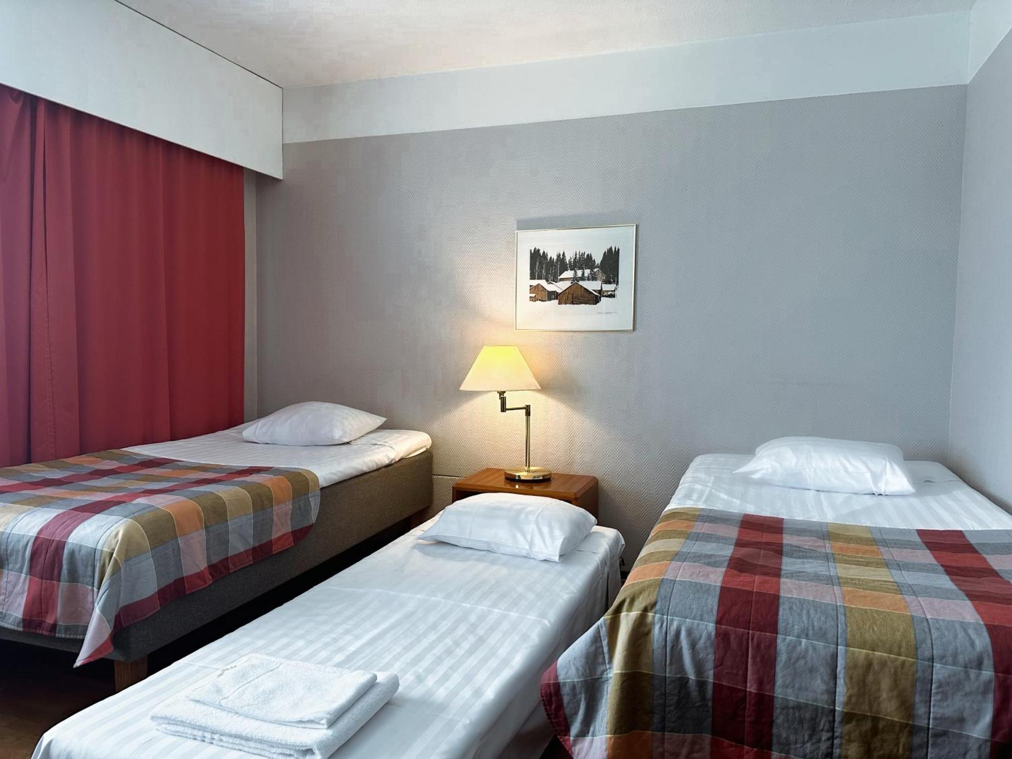 Hotel Sommelo Коувола Экстерьер фото